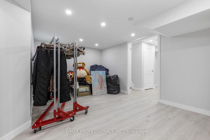 Photo 35 at 1241 Brillinger Street, WT West Oak Trails, Oakville