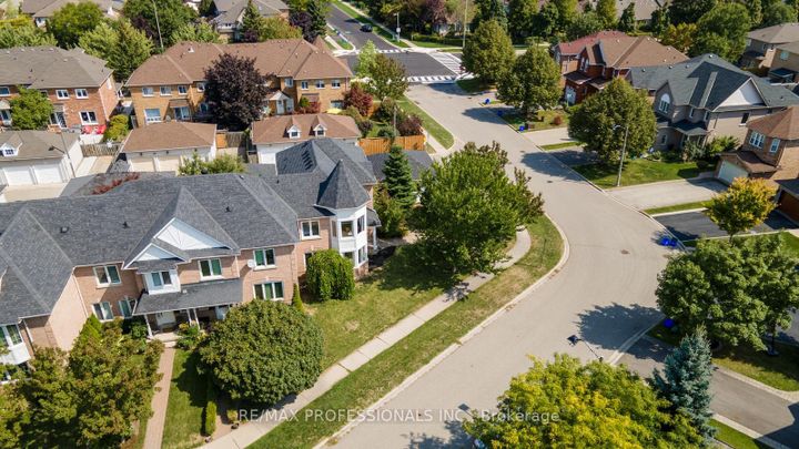 Photo 42 at 1241 Brillinger Street, WT West Oak Trails, Oakville