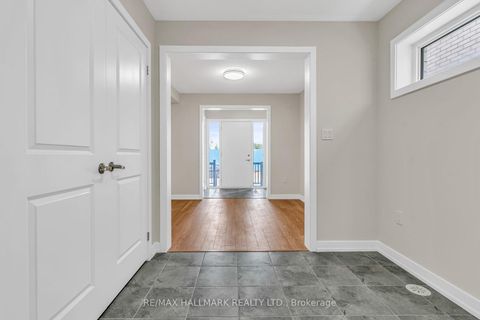 Photo 3 at 26 Dandara Gate, Steeles West Industrial, Vaughan