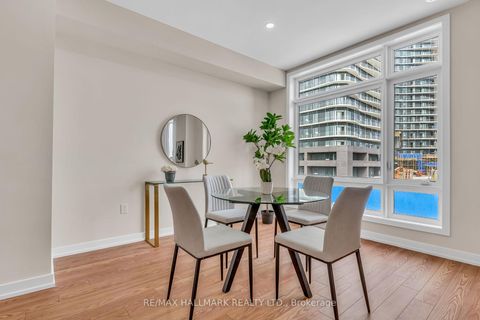 Photo 16 at 26 Dandara Gate, Steeles West Industrial, Vaughan