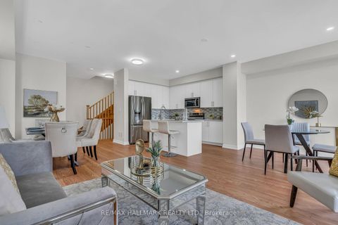 Photo 22 at 26 Dandara Gate, Steeles West Industrial, Vaughan