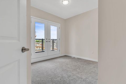 Photo 36 at 26 Dandara Gate, Steeles West Industrial, Vaughan