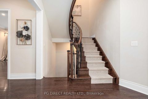 Photo 6 at 17 Torgan Trail, Kleinburg, Vaughan