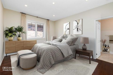 Photo 15 at 17 Torgan Trail, Kleinburg, Vaughan