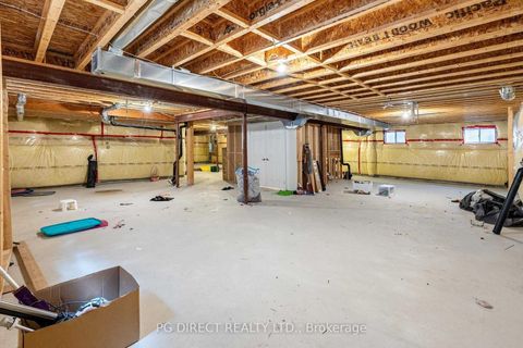 Photo 17 at 17 Torgan Trail, Kleinburg, Vaughan