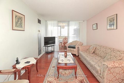 Photo 2 at 204 - 15 Maitland Place, South St. James Town, Toronto