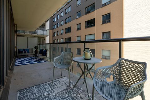 Photo 12 at 402 - 81 Wellesley Street E, Yonge Corridor, Toronto
