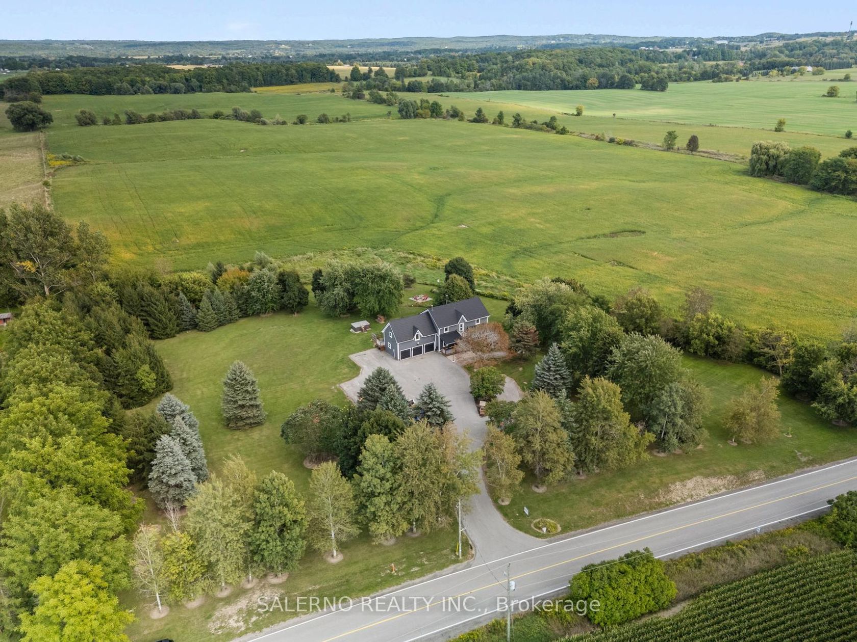 16455 10th Concession, Rural King, King 