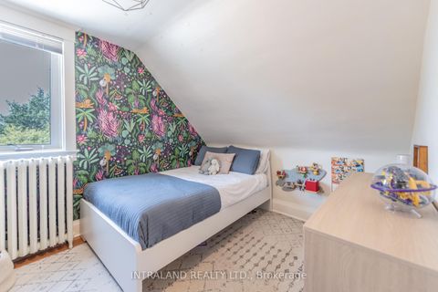 Photo 19 at 98 Atlas Avenue, Oakwood Village, Toronto