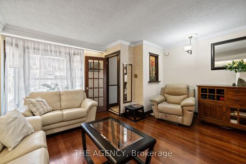 Photo 3 at 111 Seaton Street, Moss Park, Toronto