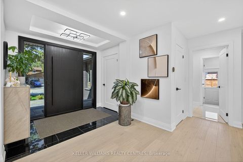 Photo 4 at 1 Rosegarden Crescent, Oak Ridges, Richmond Hill