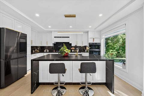 Photo 16 at 1 Rosegarden Crescent, Oak Ridges, Richmond Hill