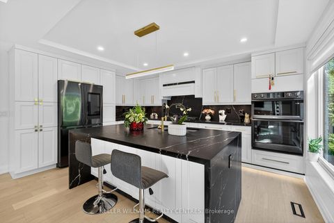 Photo 18 at 1 Rosegarden Crescent, Oak Ridges, Richmond Hill