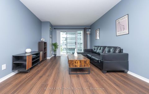 Photo 3 at 708 - 185 Oneida Crescent, Langstaff, Richmond Hill
