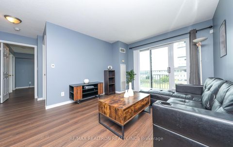 Photo 4 at 708 - 185 Oneida Crescent, Langstaff, Richmond Hill