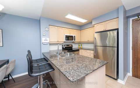 Photo 7 at 708 - 185 Oneida Crescent, Langstaff, Richmond Hill Photo 7 at 708 - 185 Oneida Crescent, Langstaff, Richmond Hill