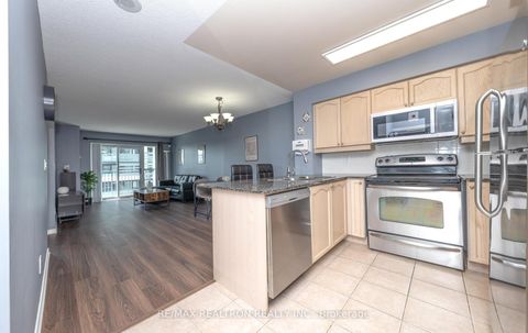 Photo 8 at 708 - 185 Oneida Crescent, Langstaff, Richmond Hill