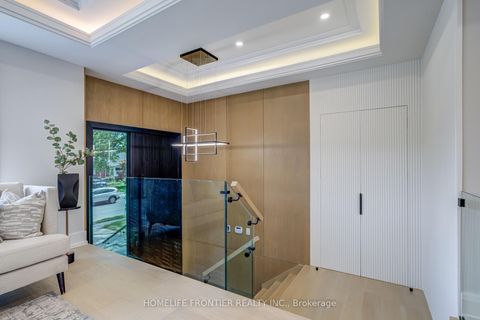 Photo 2 at 594 Broadway Avenue, Leaside, Toronto