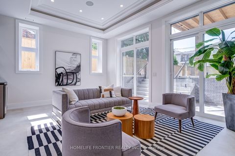 Photo 43 at 594 Broadway Avenue, Leaside, Toronto