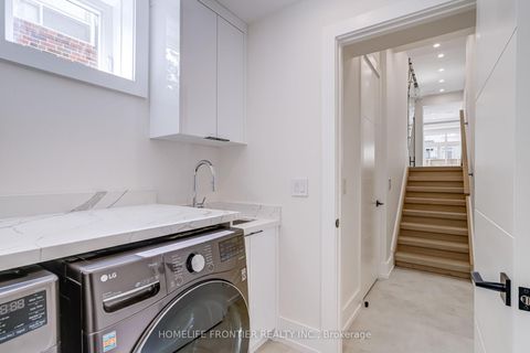 Photo 45 at 594 Broadway Avenue, Leaside, Toronto