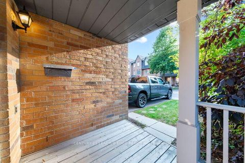 Photo 3 at 15 - 6400 Lawrence Avenue E, Rouge E10, Toronto