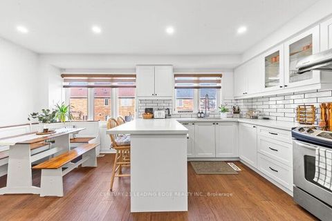 Photo 10 at 15 - 6400 Lawrence Avenue E, Rouge E10, Toronto