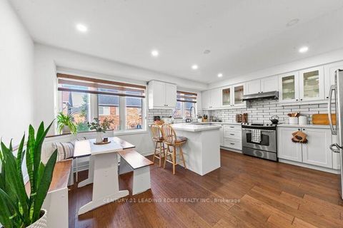 Photo 12 at 15 - 6400 Lawrence Avenue E, Rouge E10, Toronto