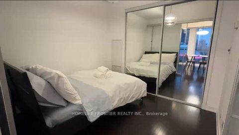 Photo 10 at 2406 - 14 York Street, Waterfront Communities C1, Toronto