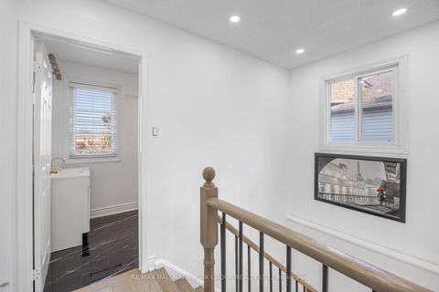 Photo 16 at 392 Anne Street N, West Bayfield, Barrie