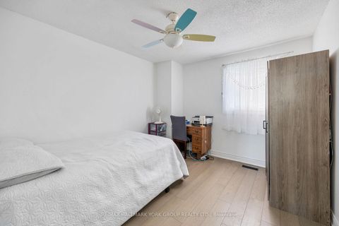 Photo 17 at 392 Anne Street N, West Bayfield, Barrie