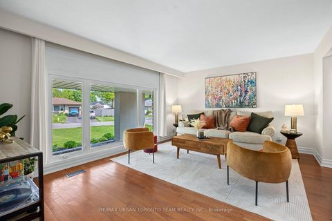 Photo 6 at 57 Ravine Park Crescent, Rouge E10, Toronto