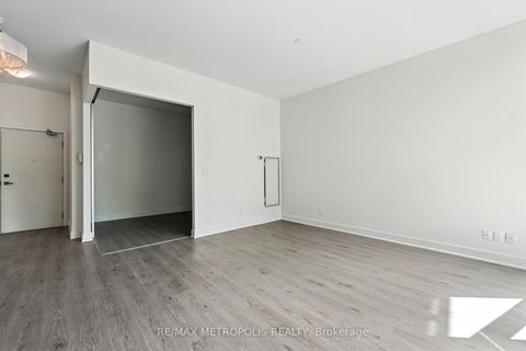 Photo 4 at 117 - 99 The Donway W, Don Mills, Toronto