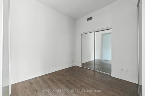 Photo 10 at 117 - 99 The Donway W, Don Mills, Toronto