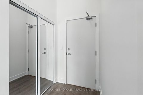 Photo 13 at 117 - 99 The Donway W, Don Mills, Toronto