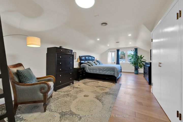 Photo 35 at 912 Boothman Avenue, Bayview, Burlington