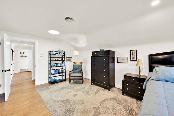 Photo 37 at 912 Boothman Avenue, Bayview, Burlington