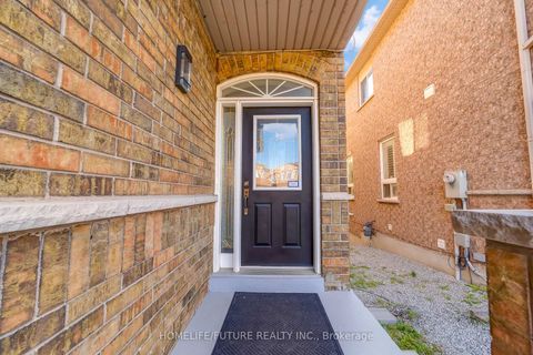 Photo 5 at 88 Mourning Dove Crescent, Malvern, Toronto