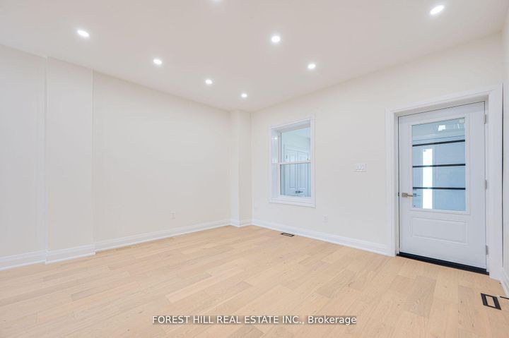 Photo 5 at 123 Laughton Avenue, Pellam Park, Toronto
