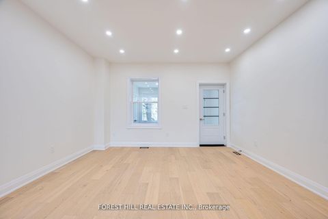 Photo 4 at 123 Laughton Avenue, Pellam Park, Toronto