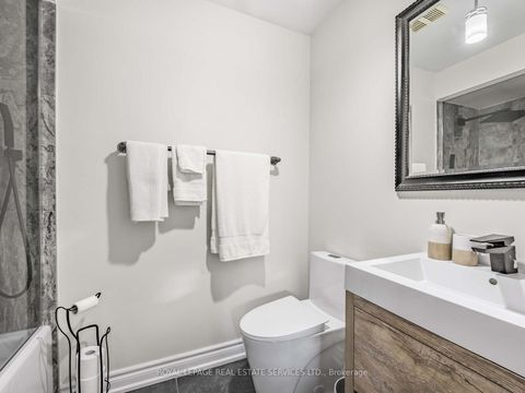 Photo 12 at 105 Harbourview Crescent, Mimico, Toronto