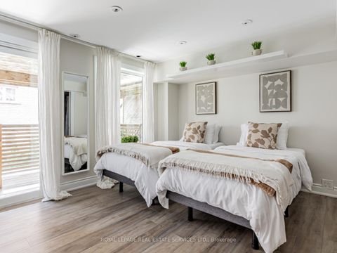 Photo 13 at 105 Harbourview Crescent, Mimico, Toronto