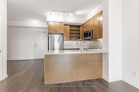Photo 9 at 1606 - 55 Oneida Crescent, Langstaff, Richmond Hill