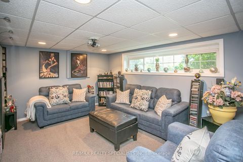 Photo 21 at 2422 Ventura Drive, WO West, Oakville