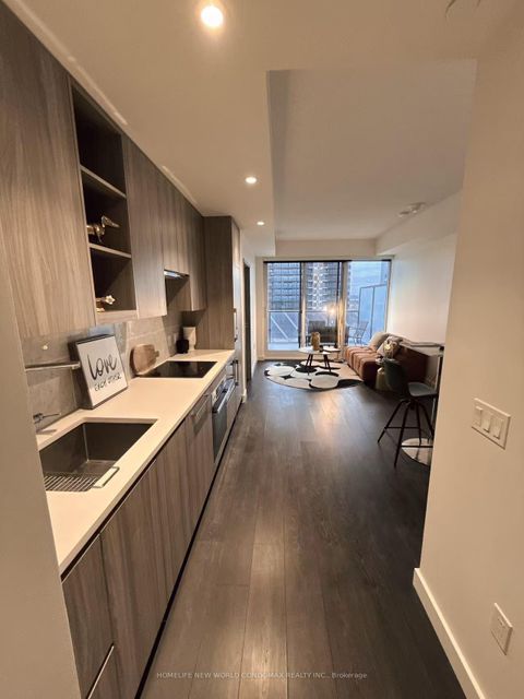 Photo 4 at 710 - 95 Mcmahon Drive, Bayview Village, Toronto