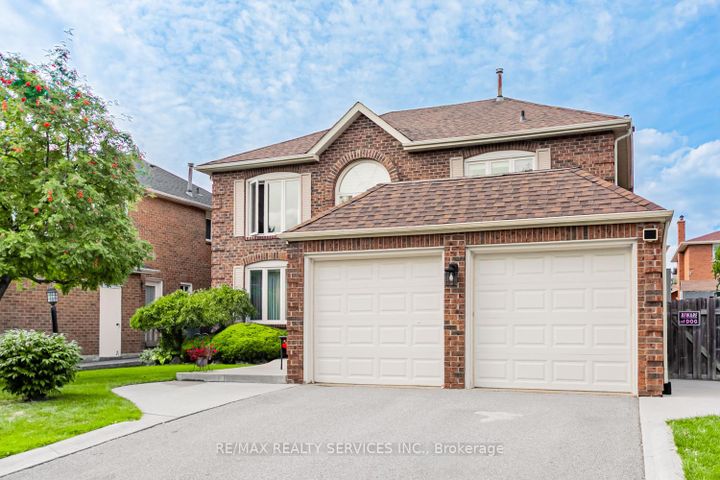 Photo 1 at 14 Nottingham Crescent, Westgate, Brampton