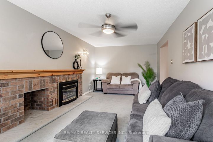 Photo 17 at 14 Nottingham Crescent, Westgate, Brampton