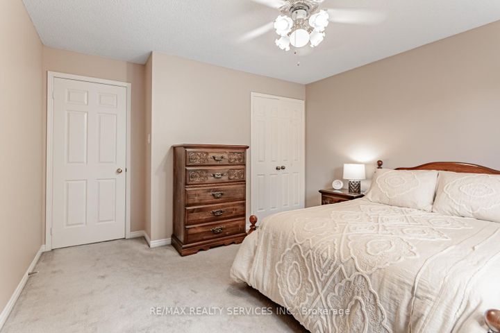Photo 24 at 14 Nottingham Crescent, Westgate, Brampton