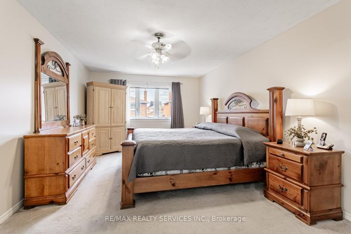 Photo 26 at 14 Nottingham Crescent, Westgate, Brampton