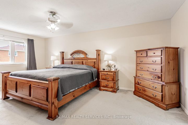 Photo 27 at 14 Nottingham Crescent, Westgate, Brampton