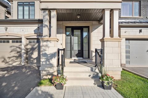 Photo 3 at 46 Boulton Trail, GO Glenorchy, Oakville